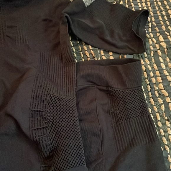 Adidas Day One woman’s basketball compression set - Picture 7 of 8